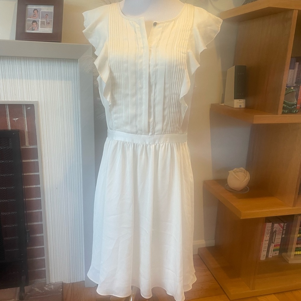 Ivory flutter sleeve dress 12 banana republic